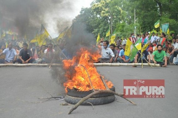 'No public interest involved in BJP-IPFT inter-clash', said Congress 'No public interest involved in BJP-IPFT inter-clash', said Congress